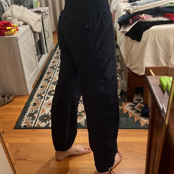 Athleta joggers - Picture 2 of 3